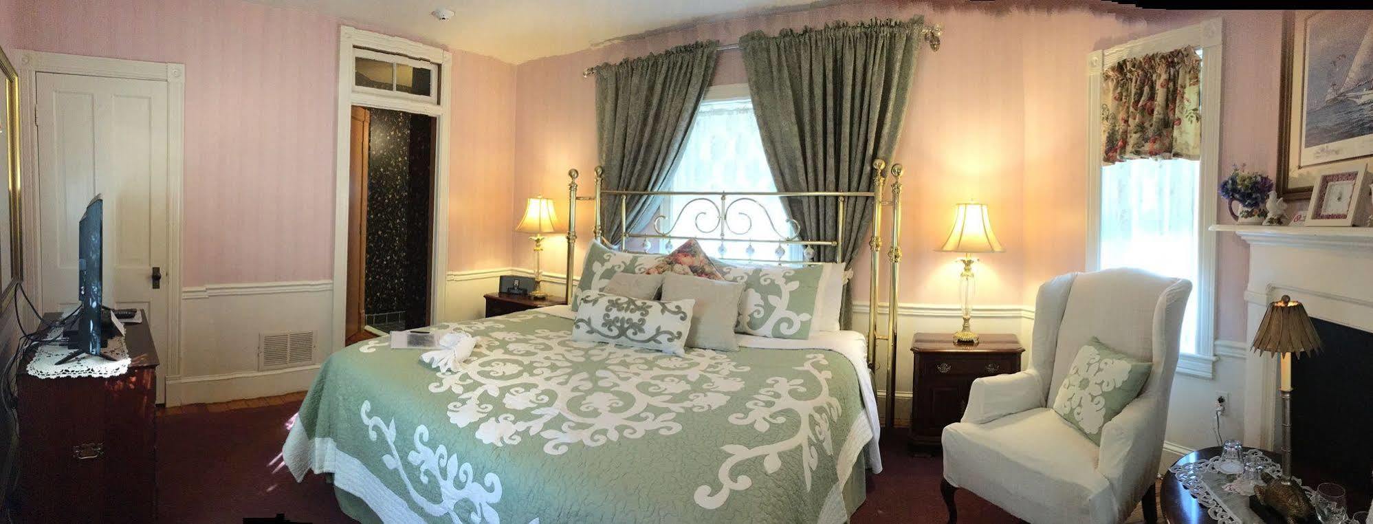 Parsonage Inn Bed And Breakfast Saint Michaels Exterior foto